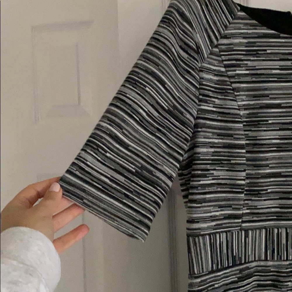 Loft Dress - Picture 3 of 11